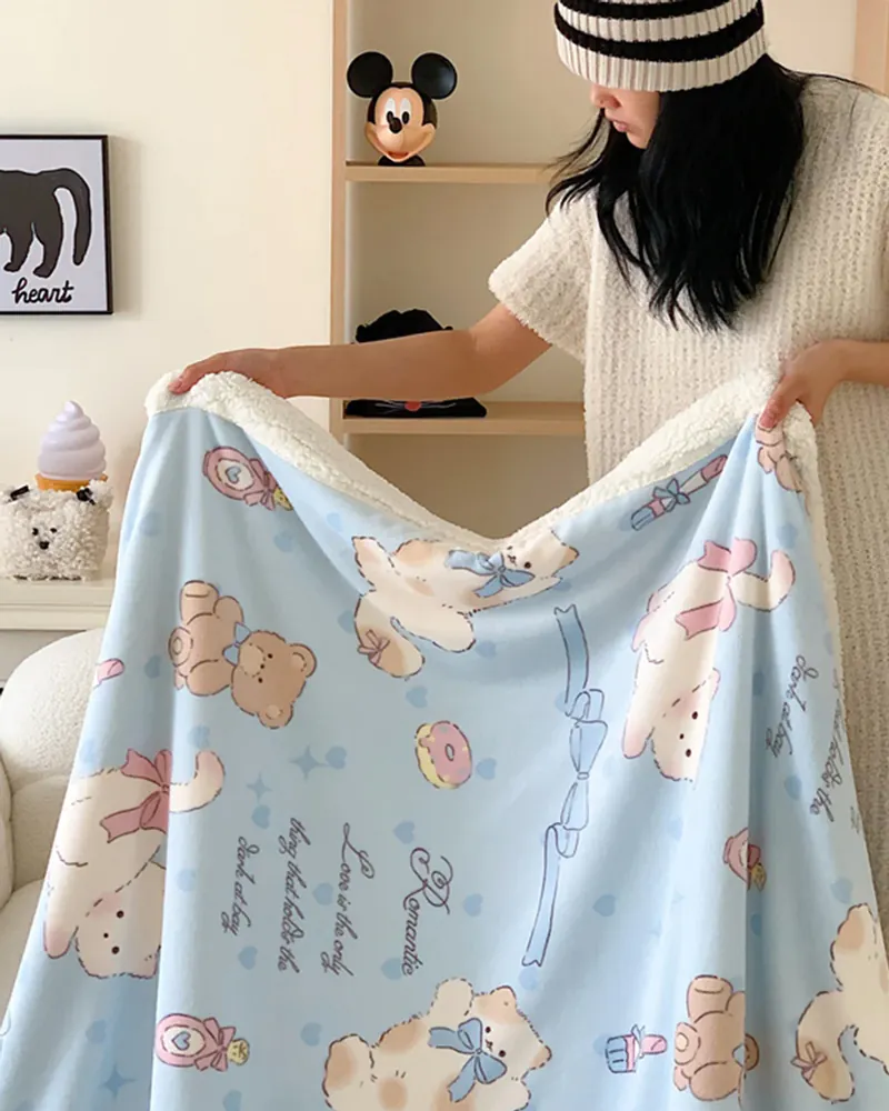 Cartoon Lambswool Throw Blanket – Plush & Cozy for Any Season